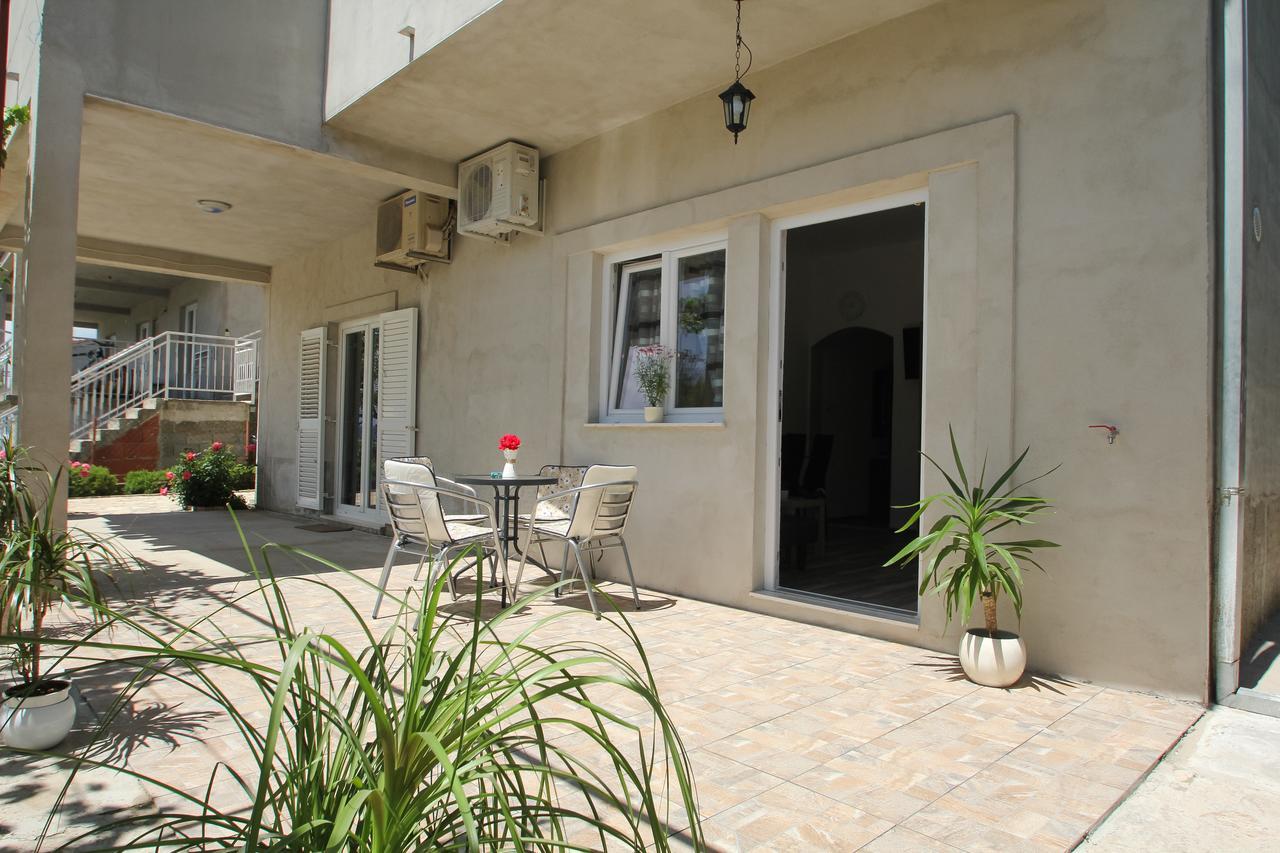 Apartment Afrodita Kastela Exterior photo